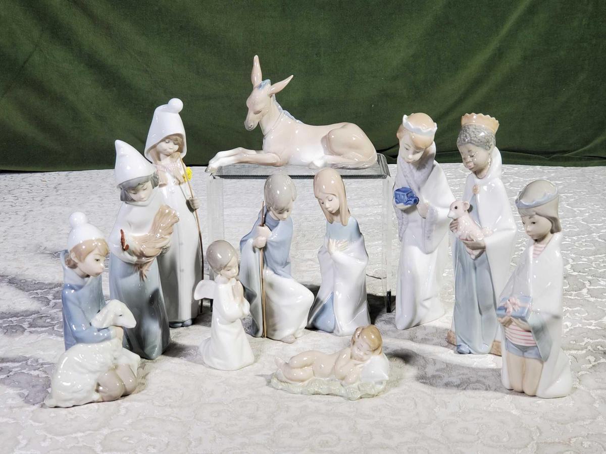 11 Pc Med Size Lladro Porcelain Nativity Set