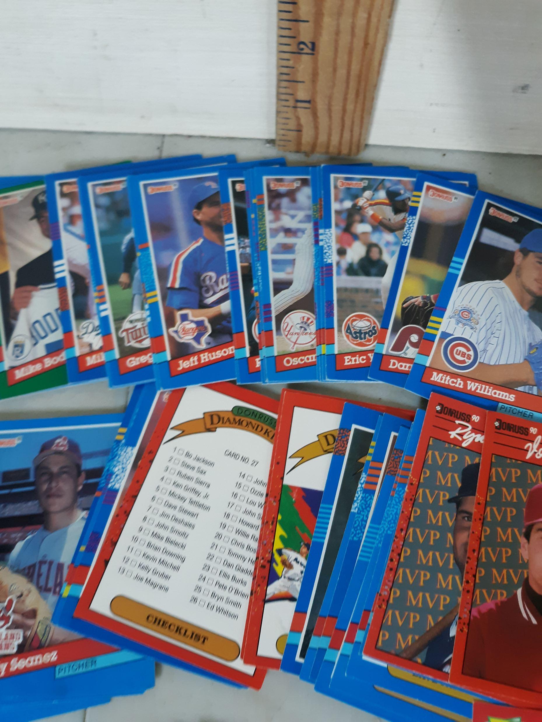 Baseball Cards Lot