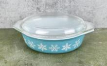 Pyrex Snowflake Casserole 045