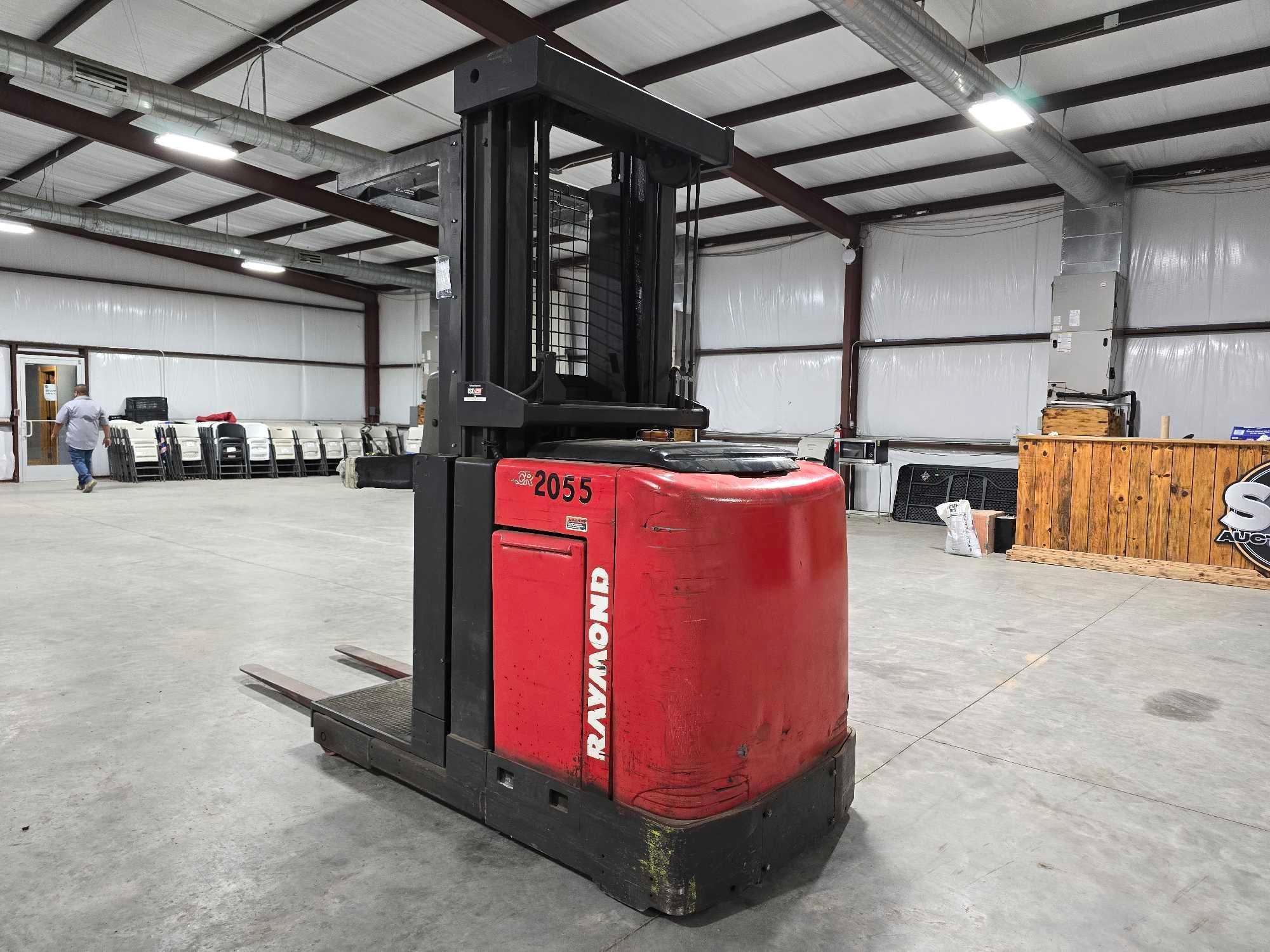 Raymond 540-OPC30TT Electric Forklift