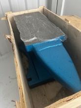 New! 200lb Anvil