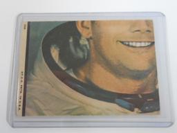 1969 TOPPS MAN ON THE MOON #32A WALK IN SPACE