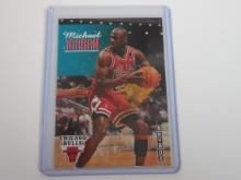 1992-93 SKYBOX #31 MICHAEL JORDAN CHICAGO BULLS