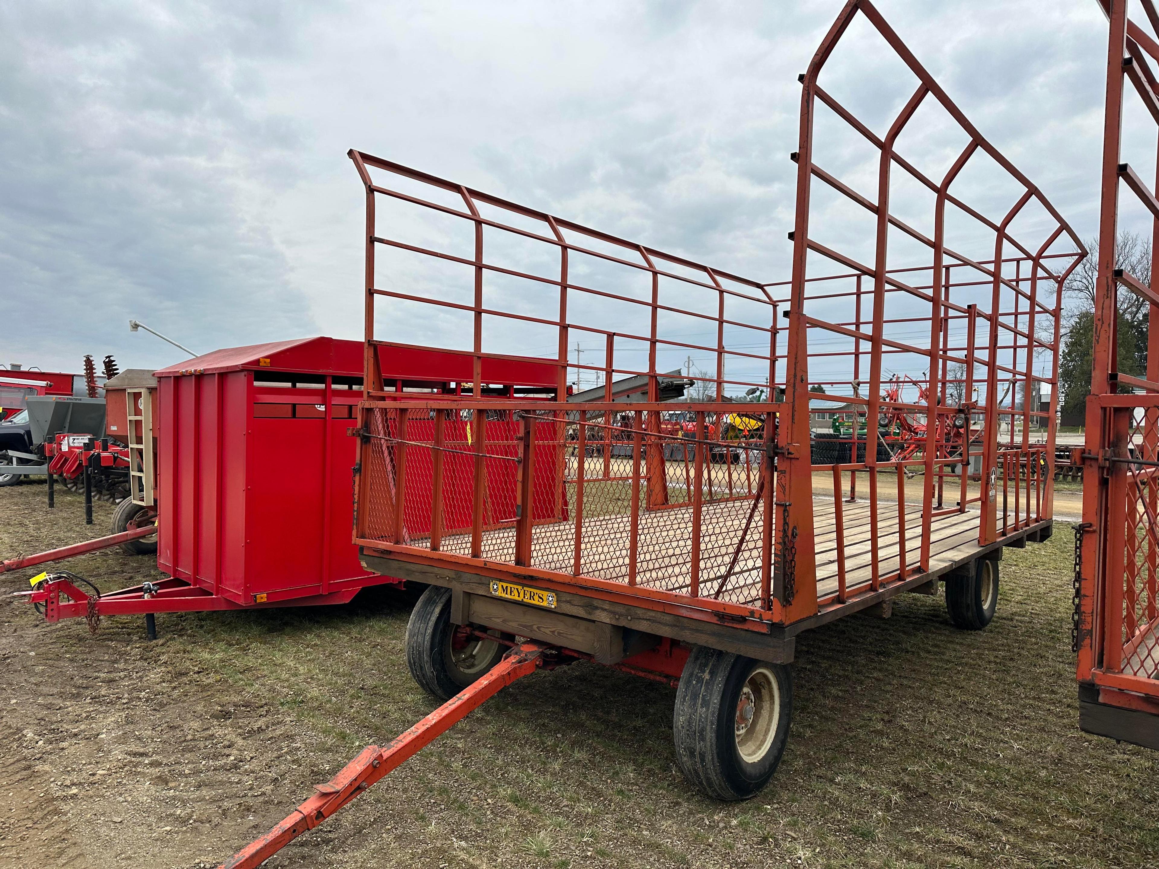 Meyers 9X18 Bale Throw Rack With Horst 8 Ton Gear