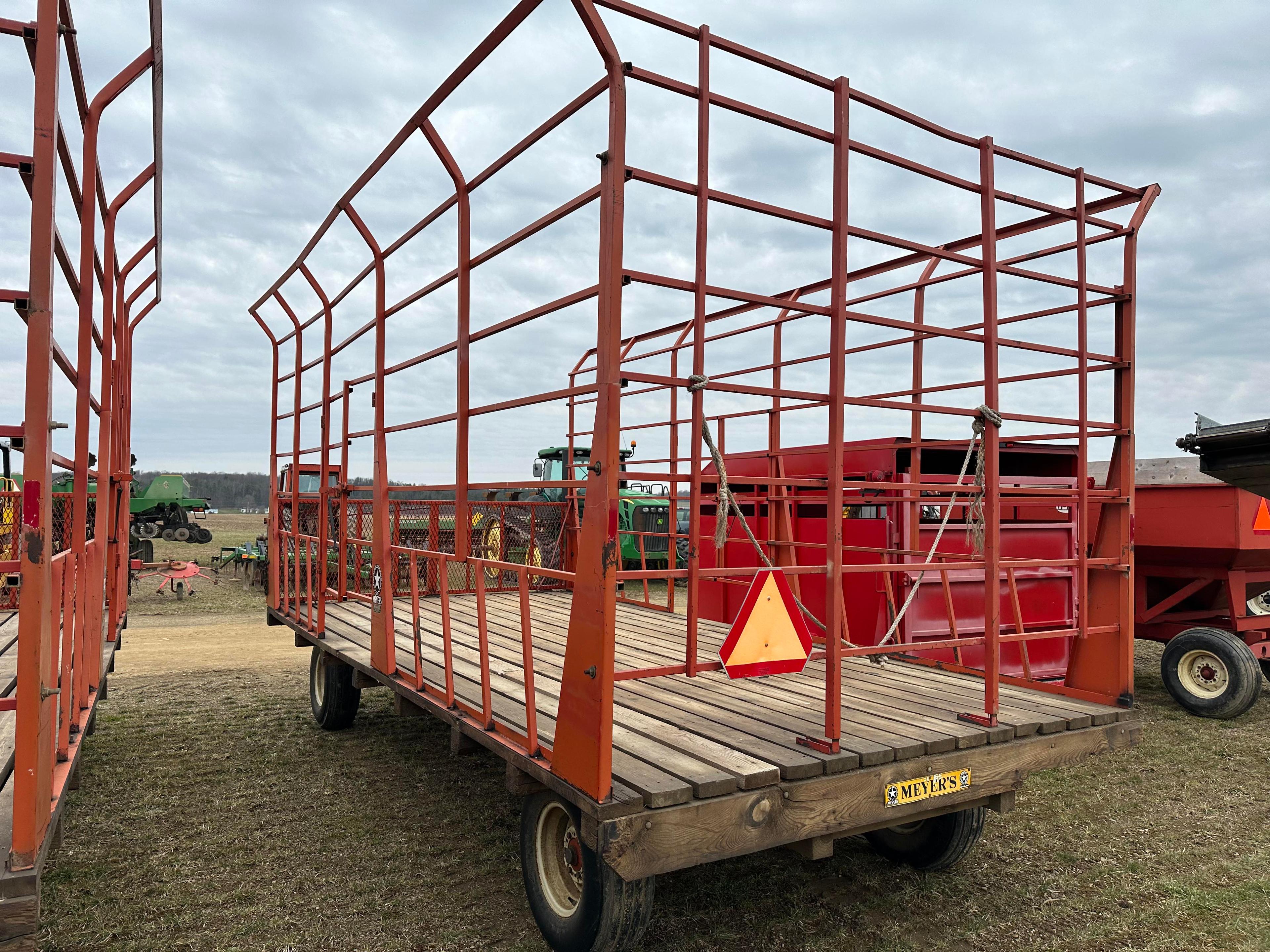 Meyers 9X18 Bale Throw Rack With Horst 8 Ton Gear