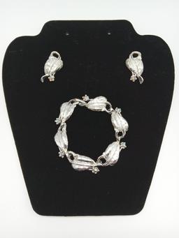 1980's Unbranded Earrings and Bracelet