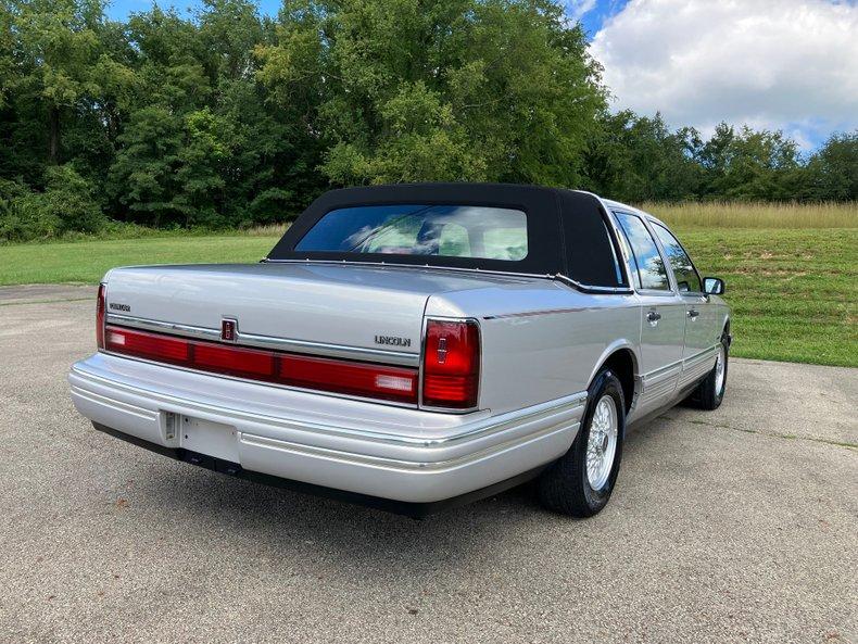 1992 Lincoln Town Car Executive