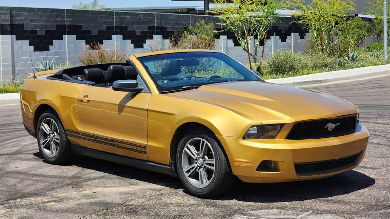 2010 Ford Mustang V6 2 Door Convertible