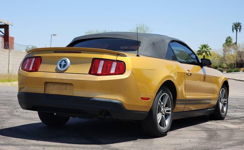 2010 Ford Mustang V6 2 Door Convertible