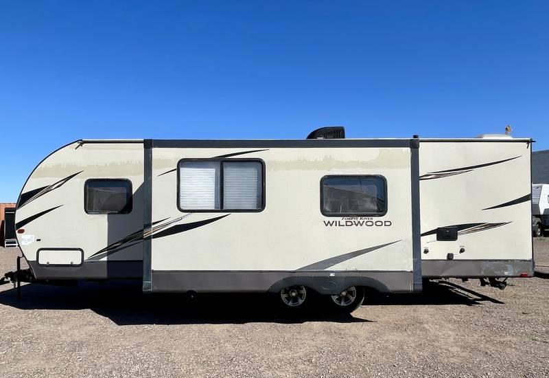 2018 Forest River WildWood T27RBK Travel Trailer with Slide Out