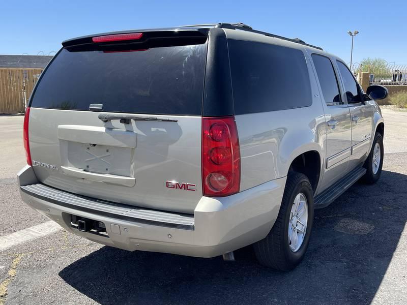 2014 GMC Yukon XL SLT 4 Door SUV