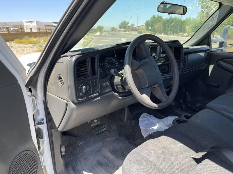 2007 Chevrolet Silverado 2500HD 2 Door Utility Truck