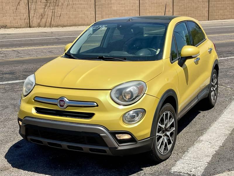 2016 FIAT 500X Trekking Plus 4 Door SUV - ALL WHEEL DRIVE -