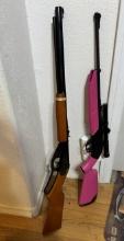 Lot of two Crosman pumpmaster guns Sports Shooting