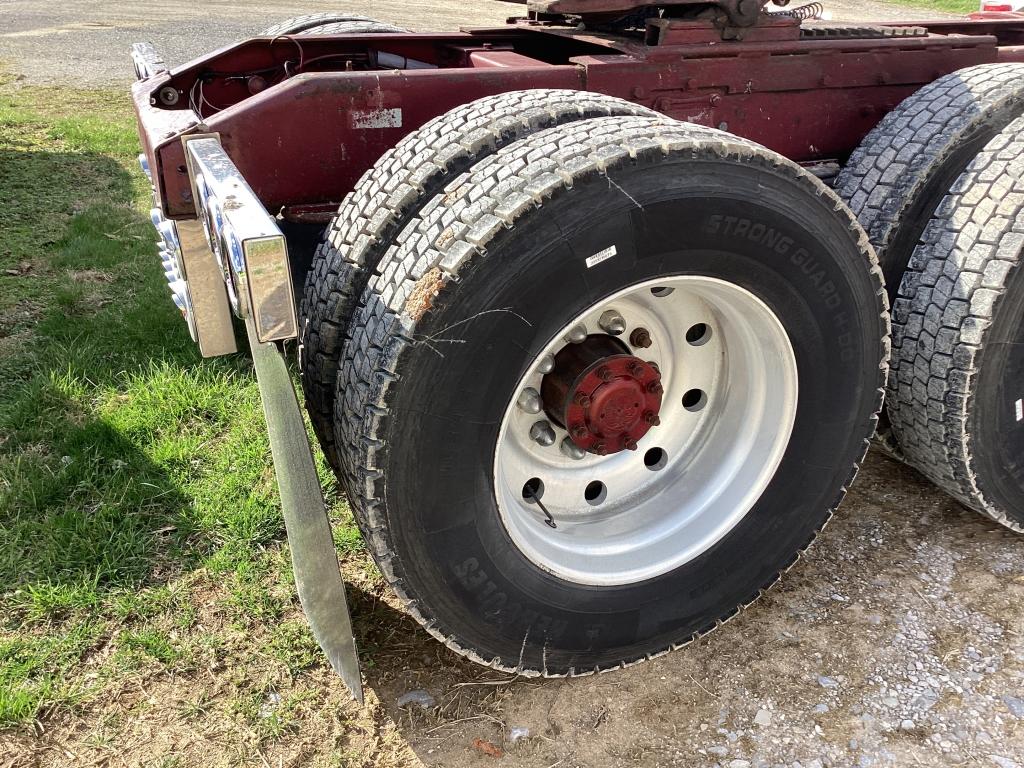 1990 PETERBILT 379 EXT HOOD SLEEPER TRACTOR