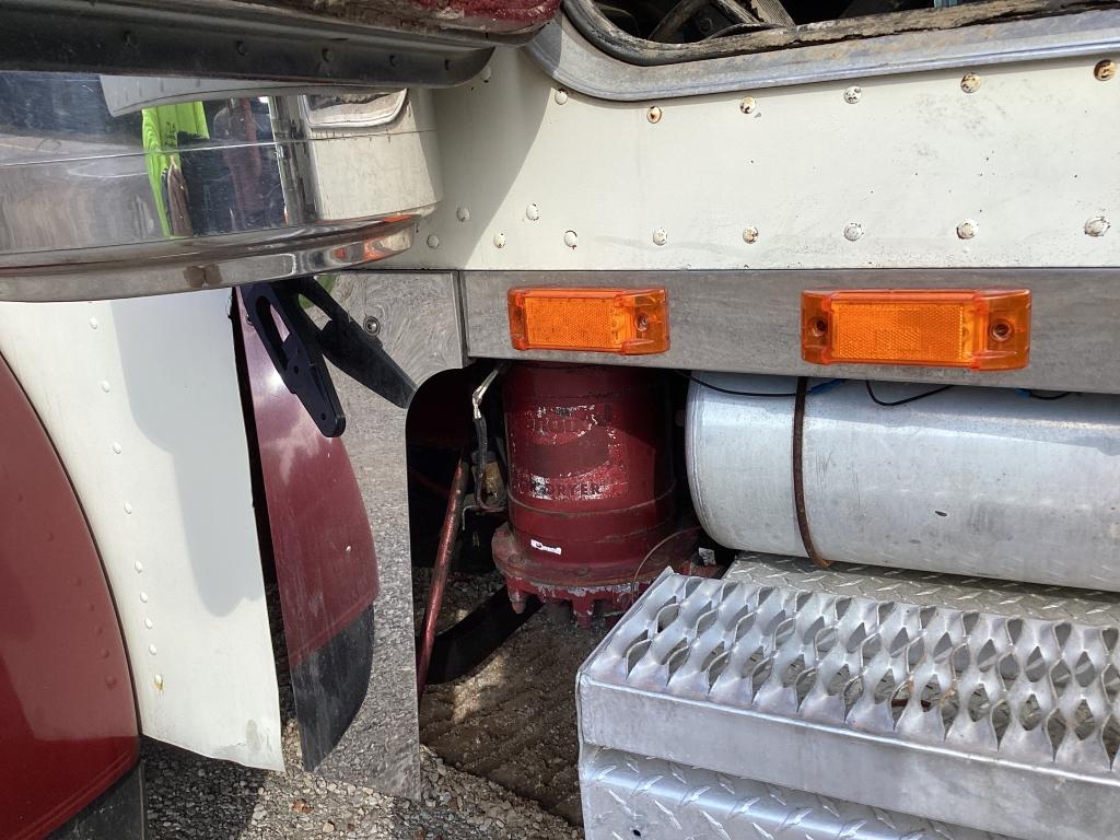 1990 PETERBILT 379 EXT HOOD SLEEPER TRACTOR