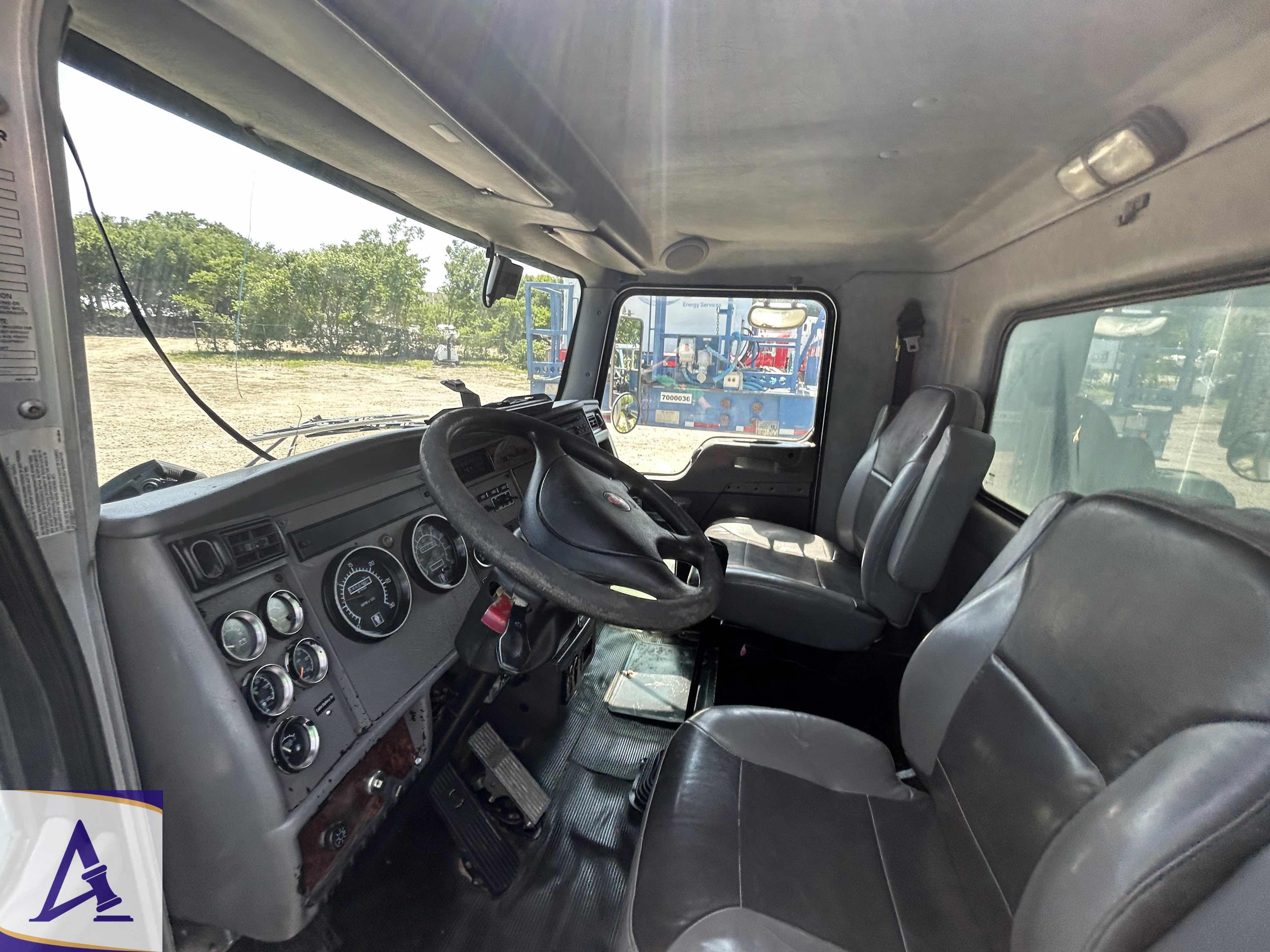 2008 Kenworth T370 Data Van - Paccar Diesel - 4x2 - NOTE: Inoperable