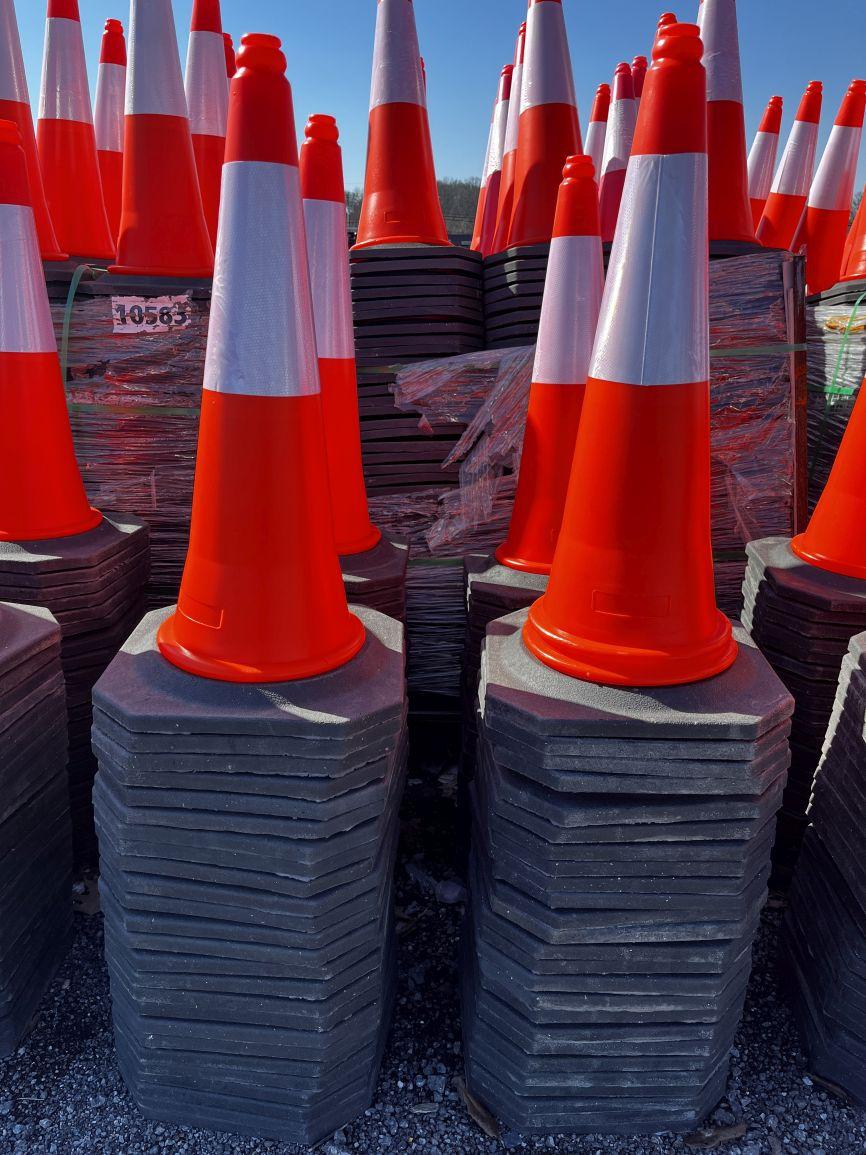 Lot of 100 Safety Traffic Cones