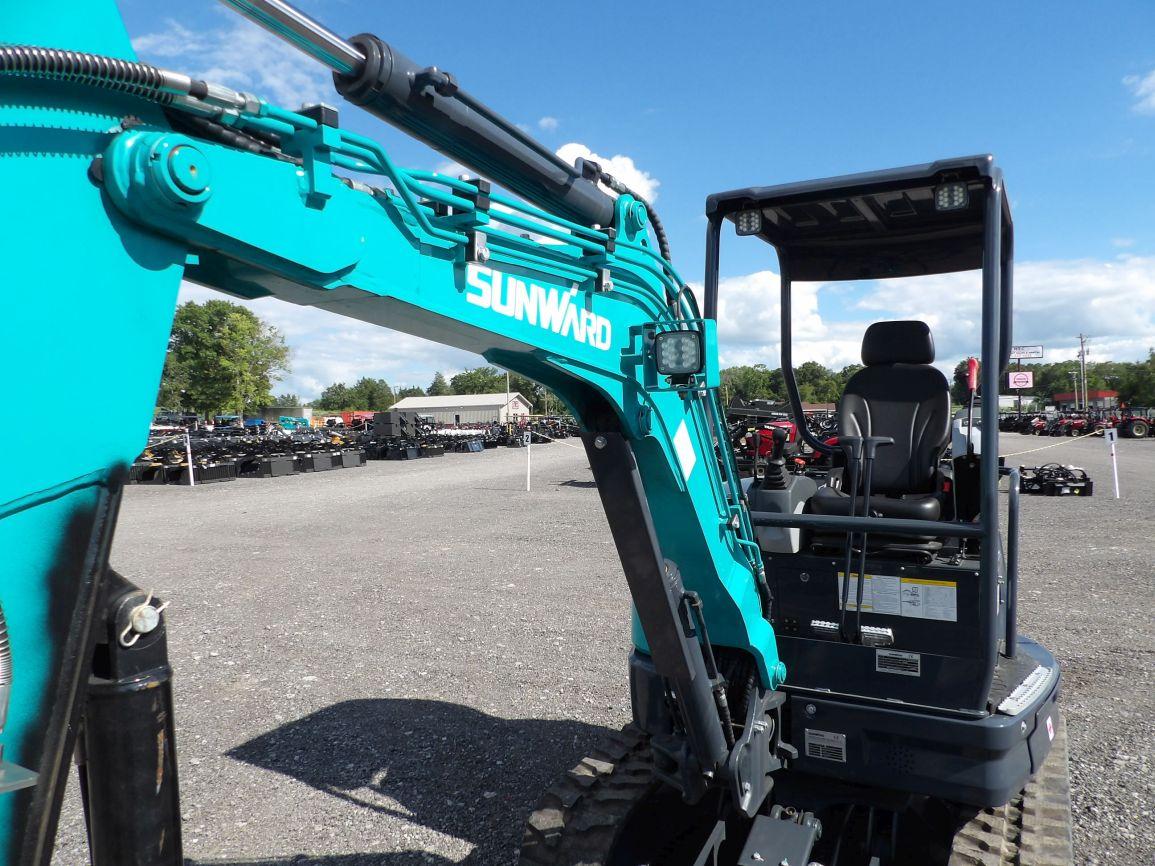 UNUSED 2022  Sunward SWE25UF  Mini Excavator