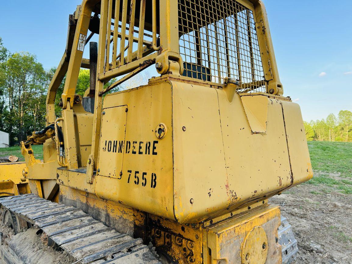 1987 John Deere 755B Crawler Loader