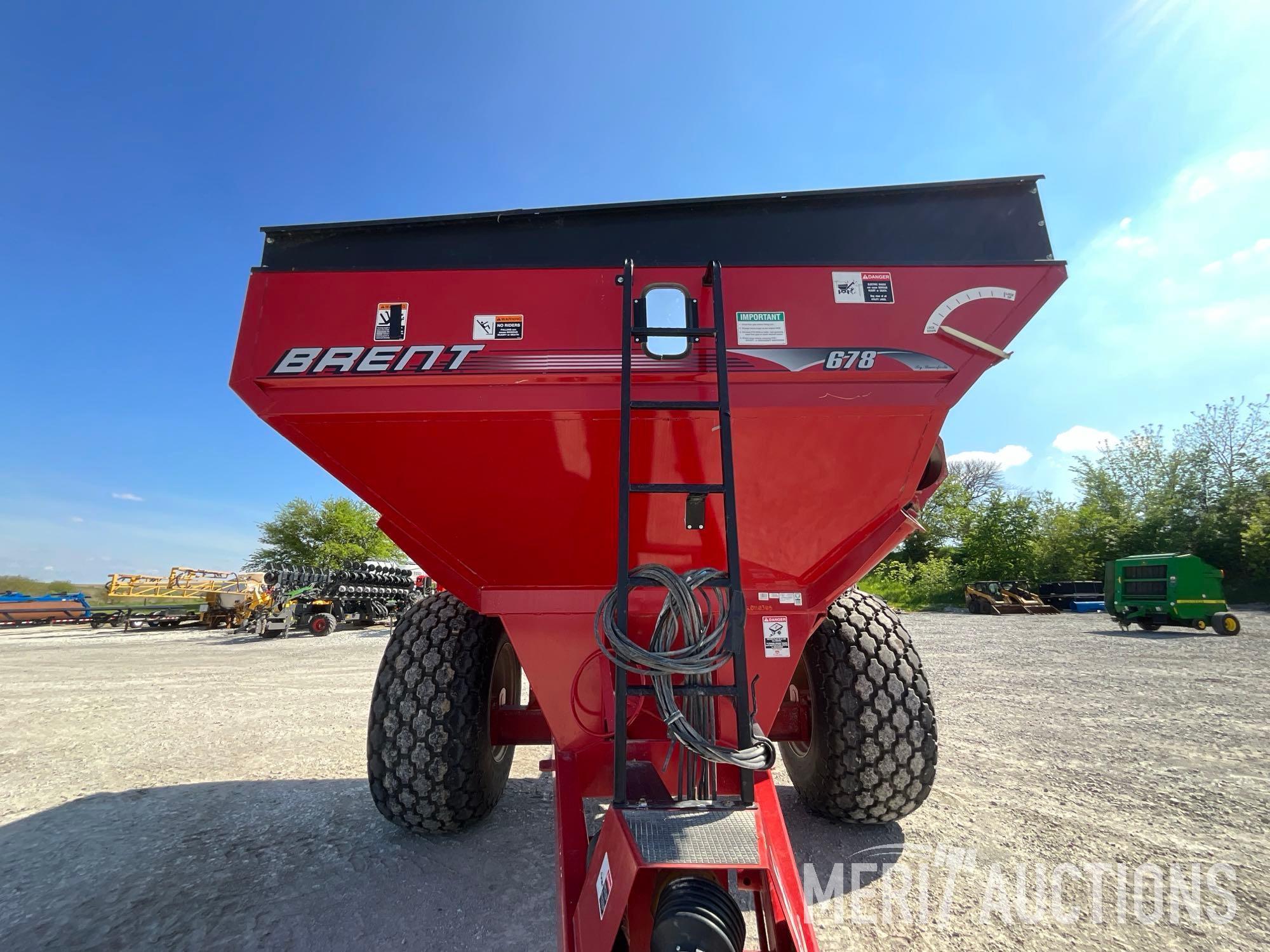 2010 Brent 678 Grain Cart