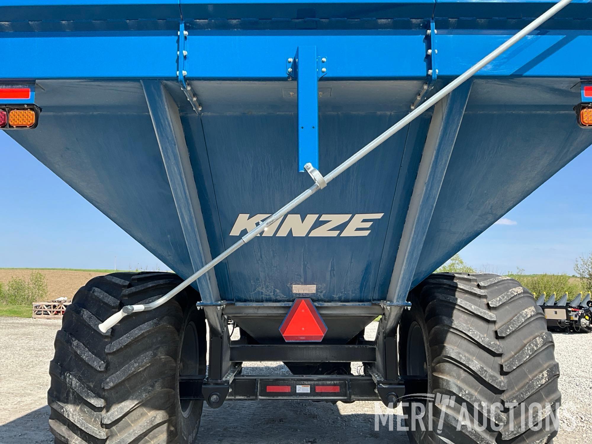 2021 Kinze 1051 Grain Cart