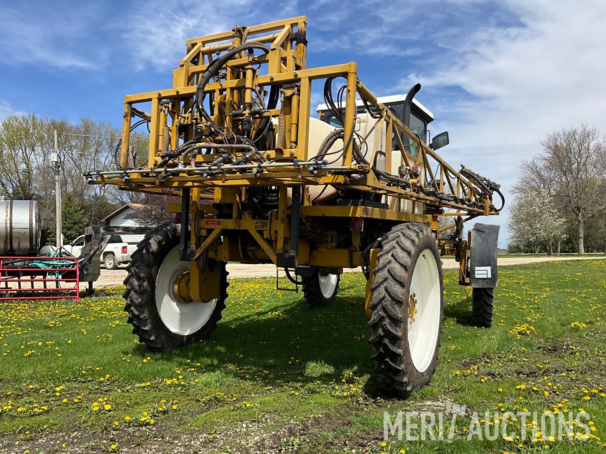 1996 854 Rogator Sprayer