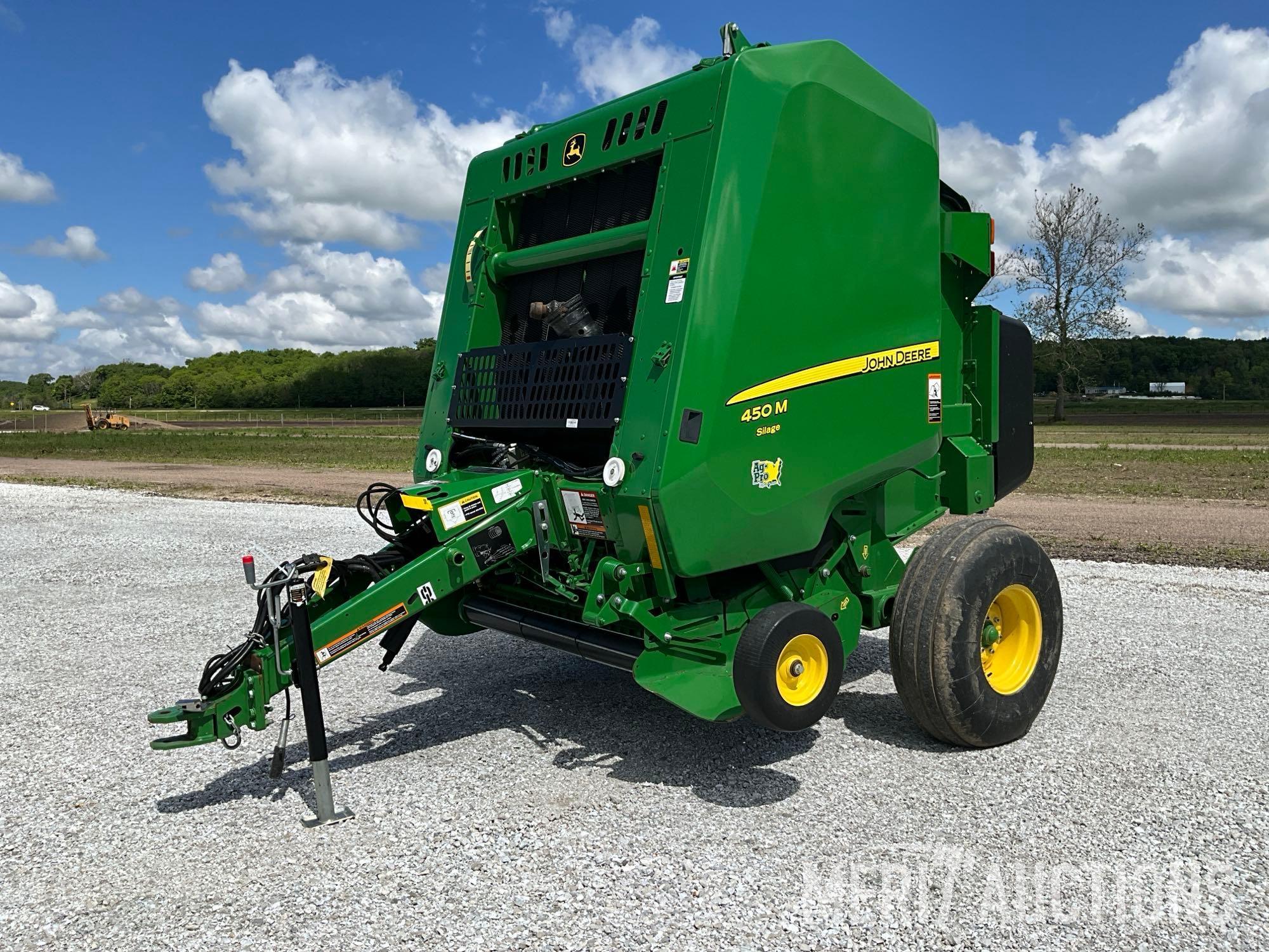 2020 John Deere 450 M Silage baler