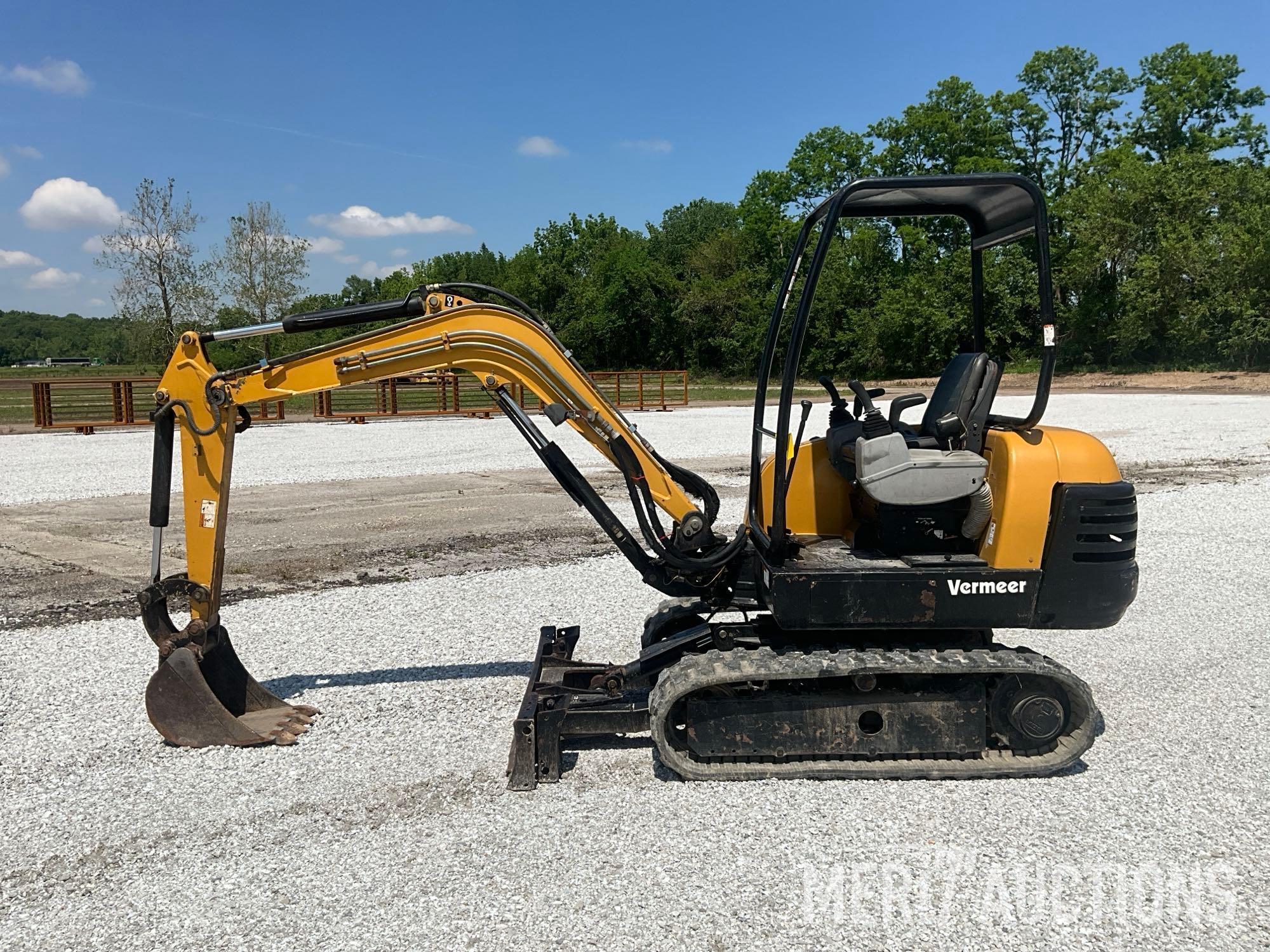 Vermeer CX224 Mini Excavator