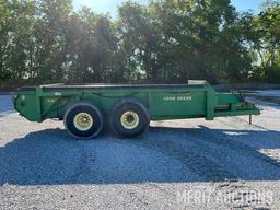 John Deere 785 Manure spreader