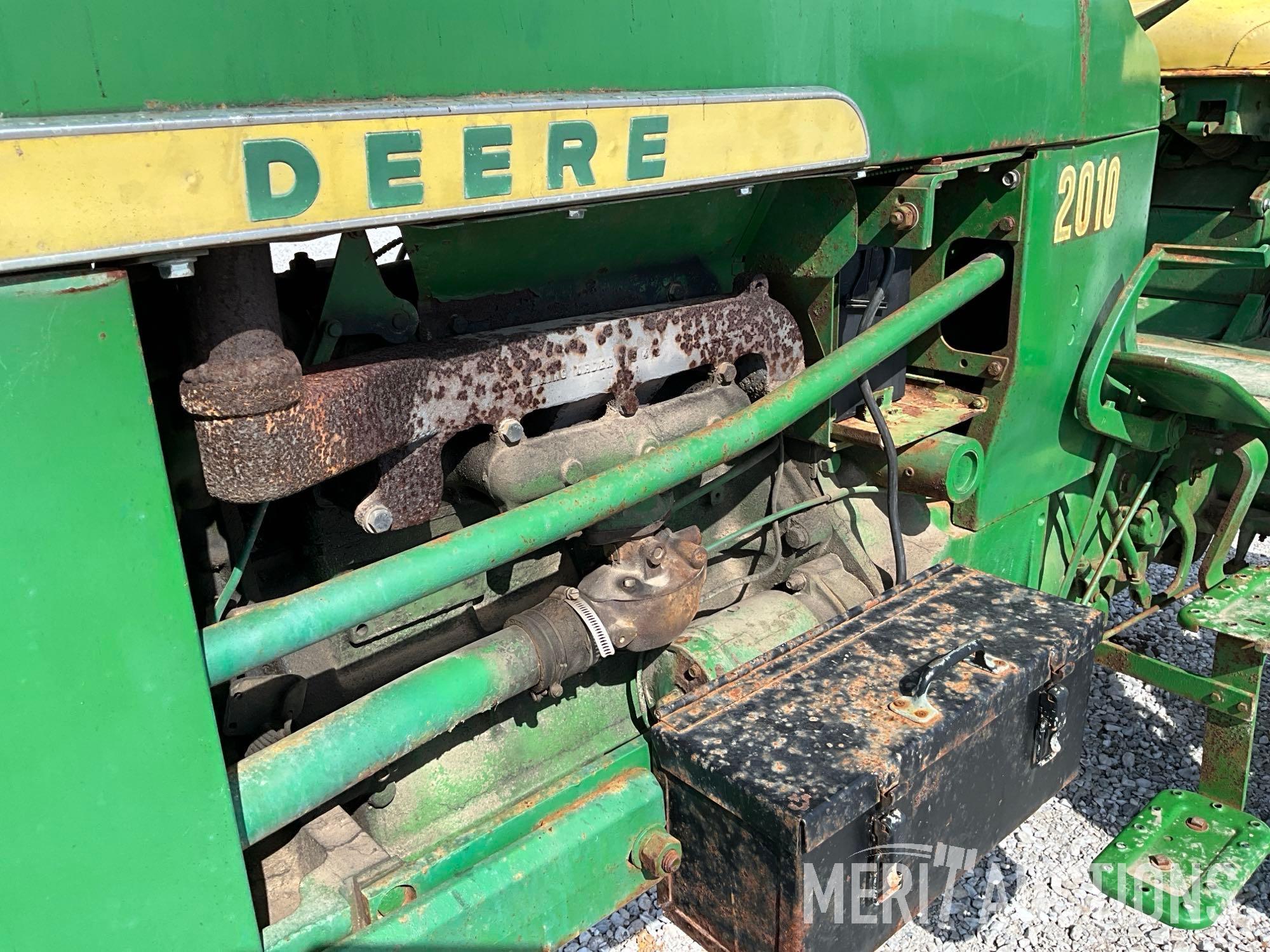 John Deere 2010 Tractor