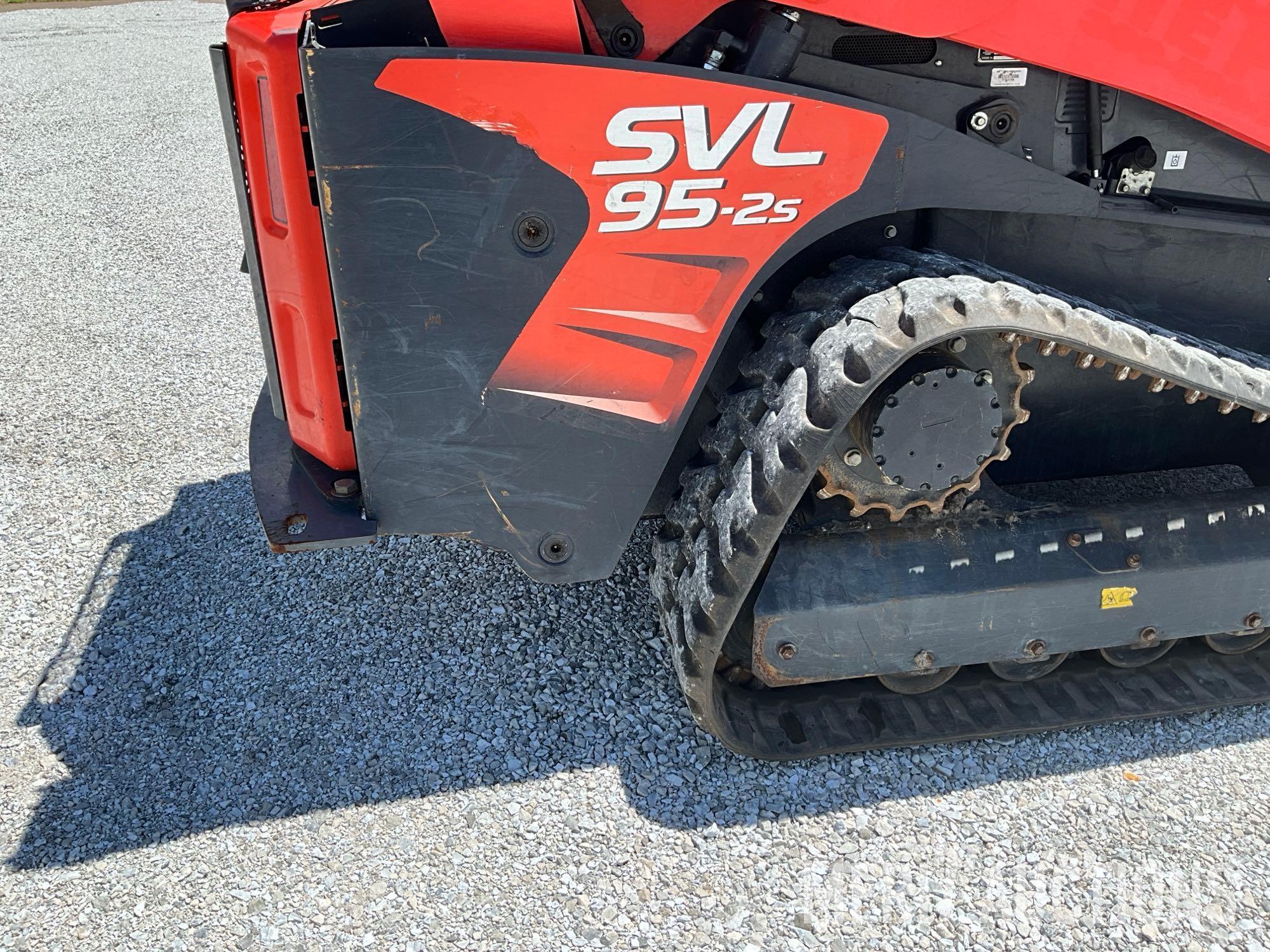 2019 Kubota SVL95-2s skid loader