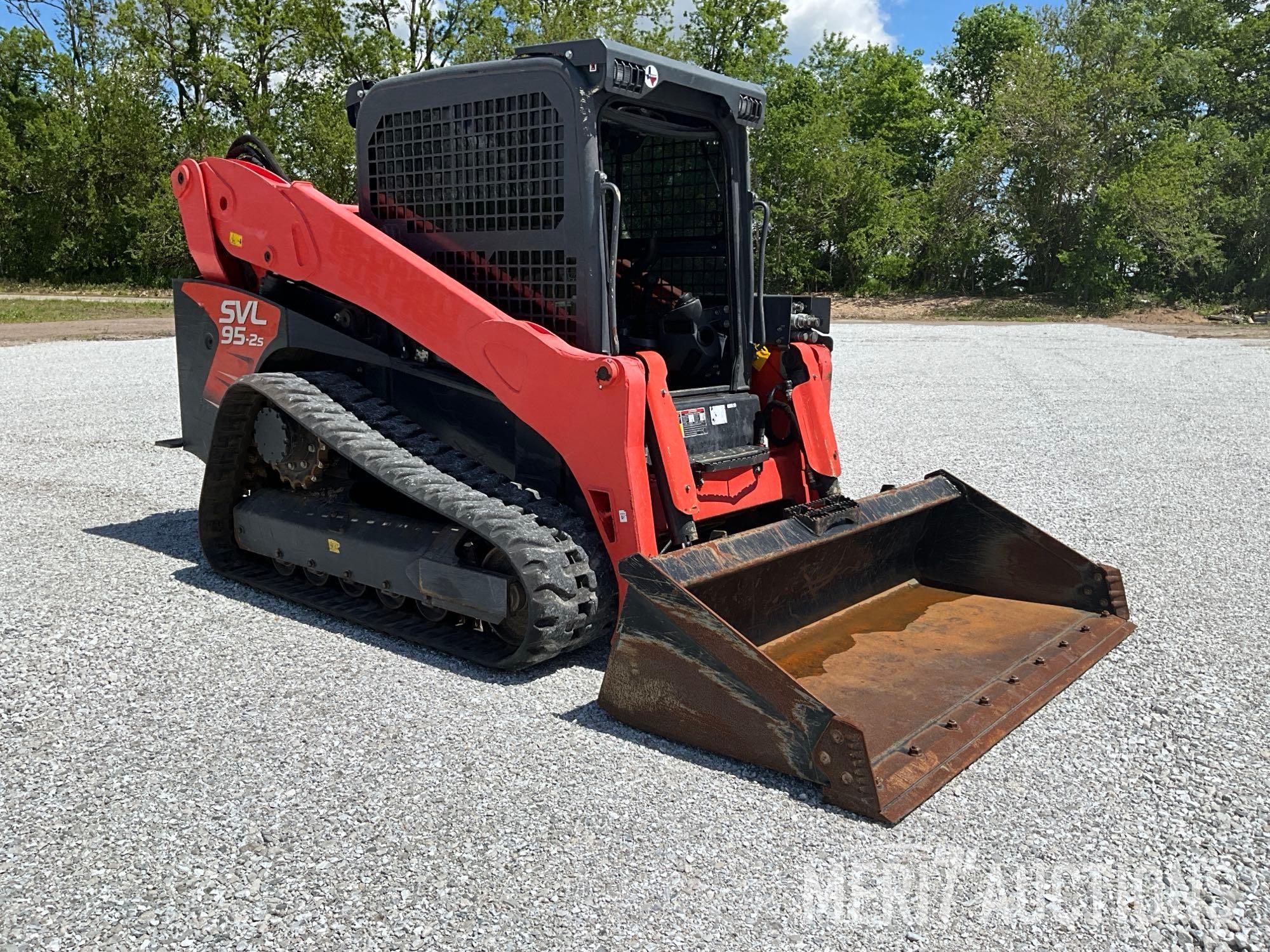 2019 Kubota SVL95-2s skid loader