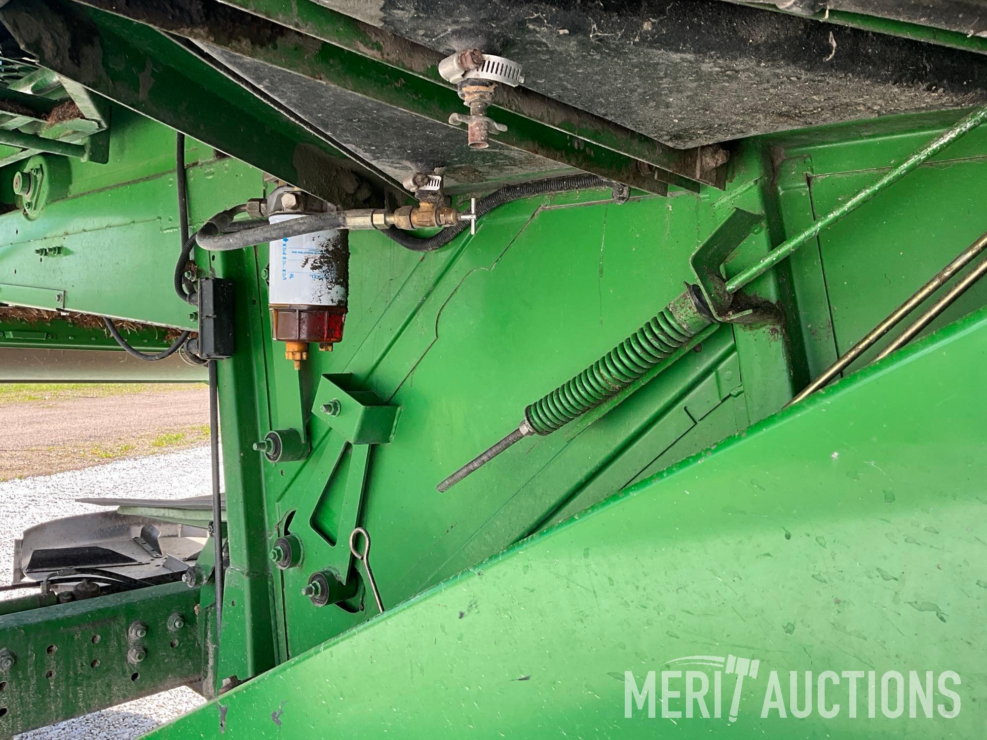 1989 John Deere 9500 Combine