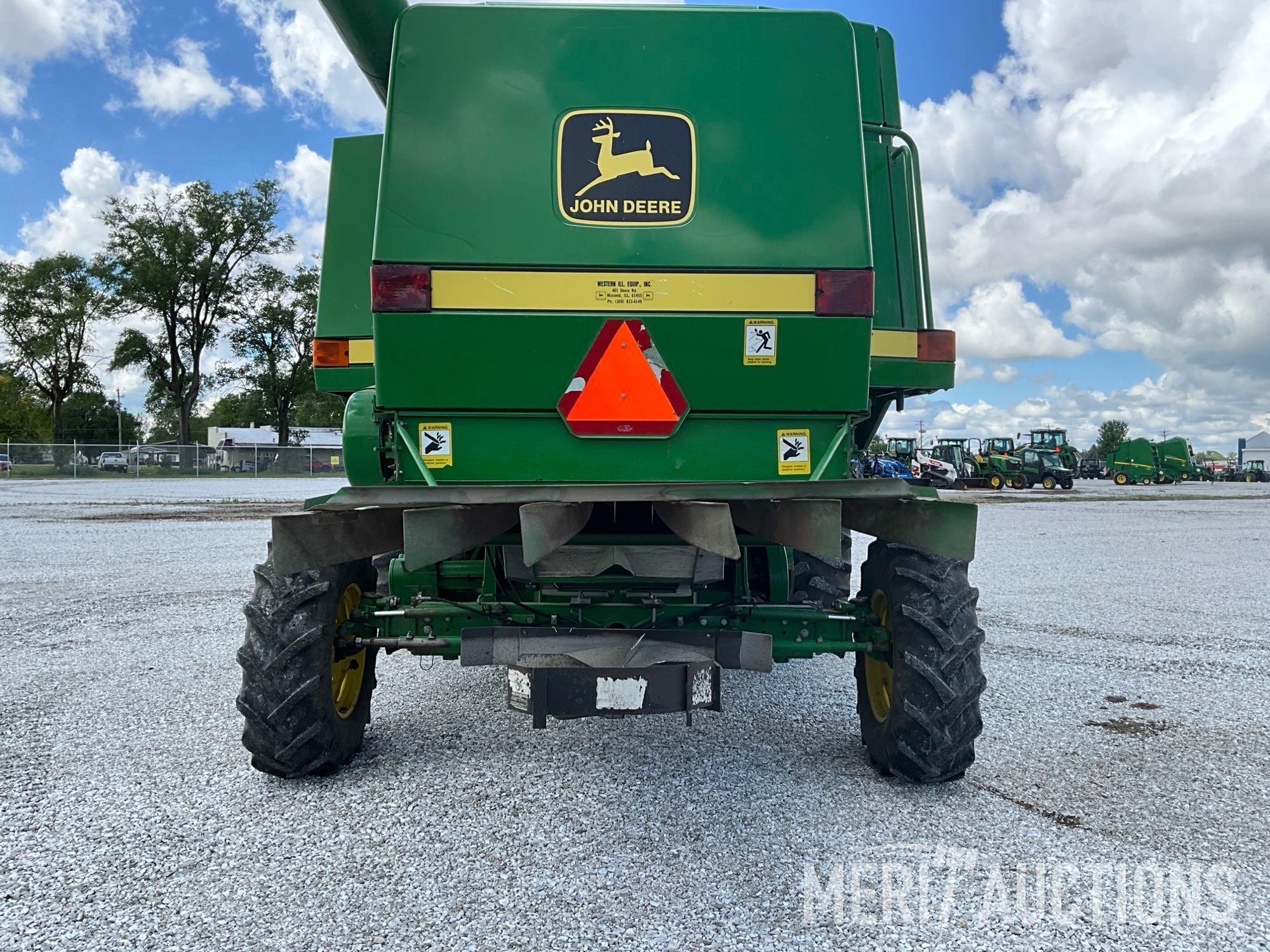 1989 John Deere 9500 Combine