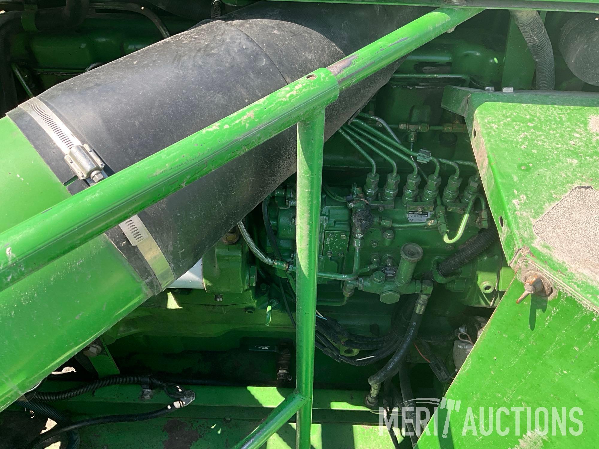 1989 John Deere 9500 Combine