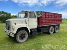 Ford 700 single axle grain truck