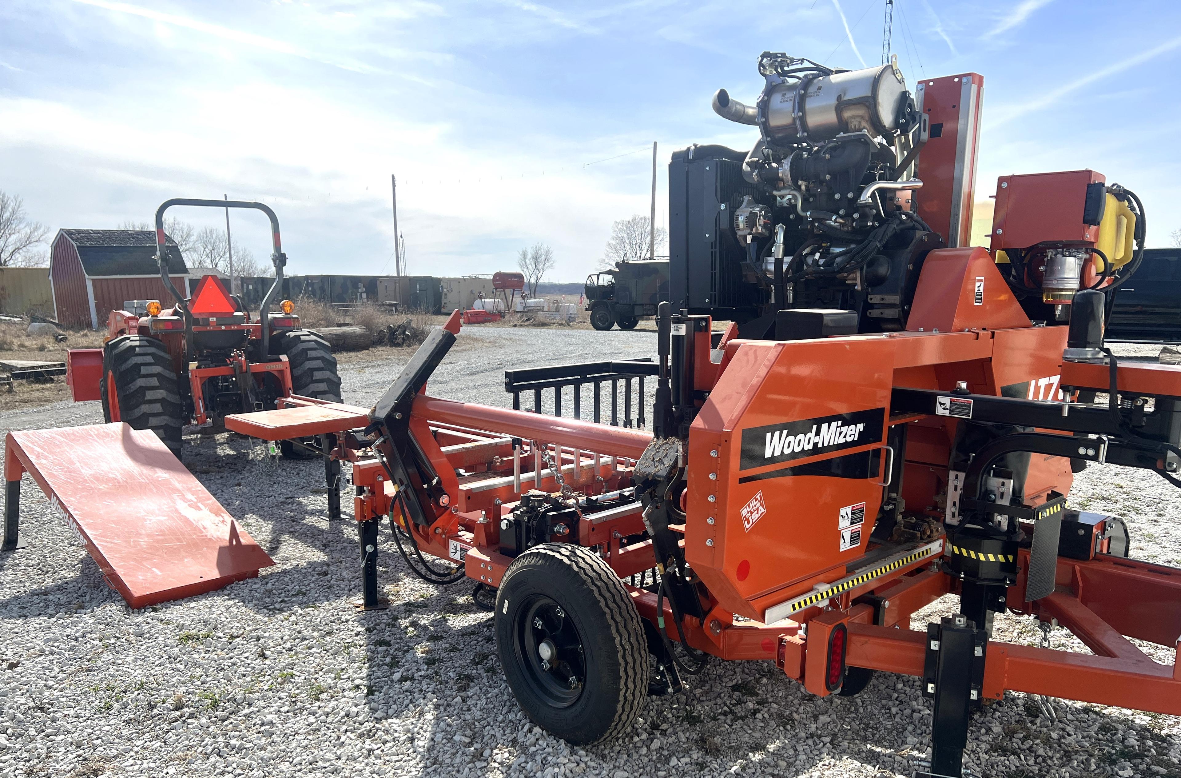 Wood Mizer LT70 Wide Sawmill, like new with extra blades