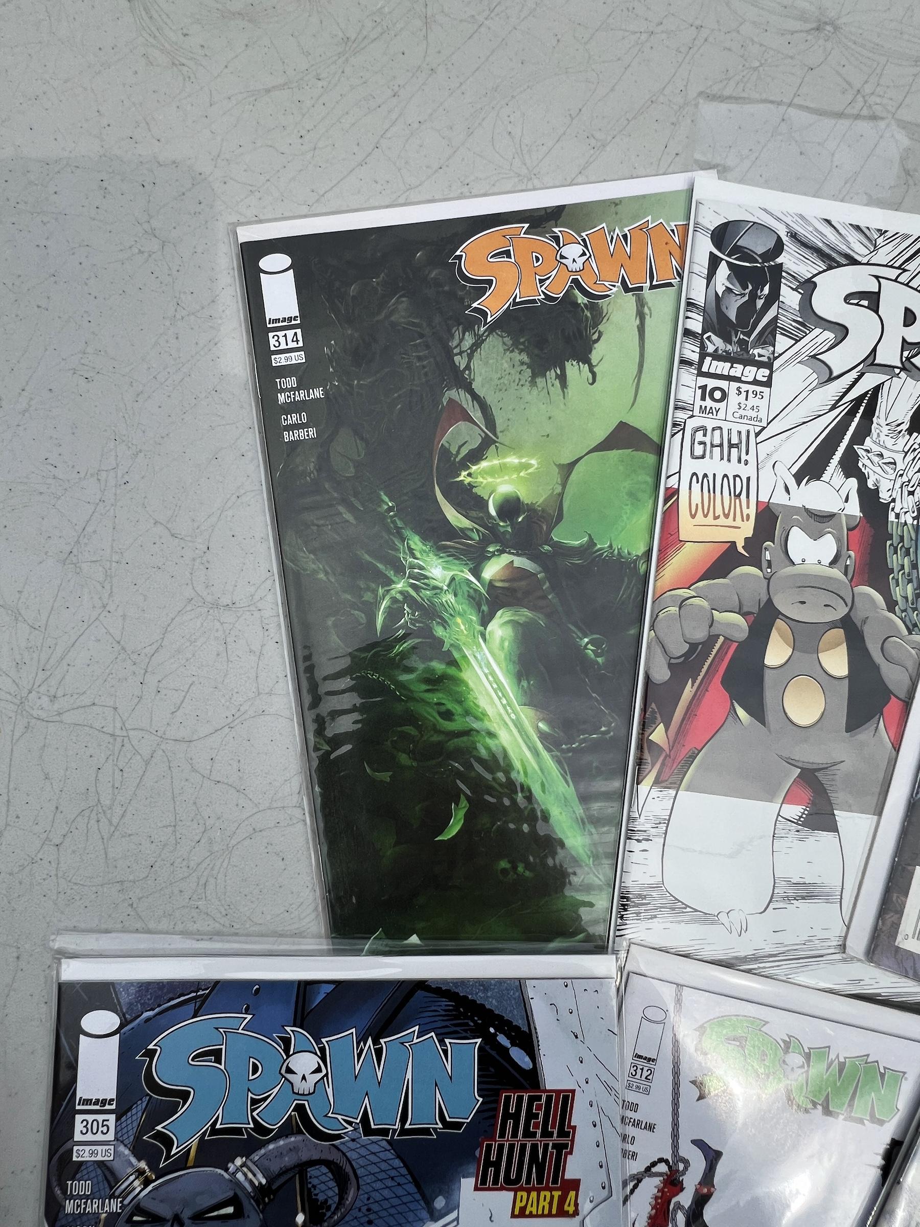 Comic Book Spawn Collection lot 10 NF