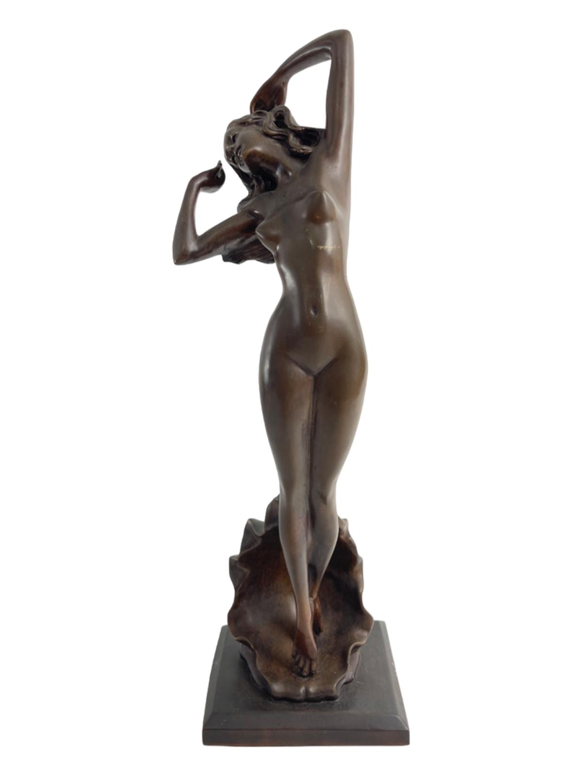 ANTIQUE BRONZE STATUE SIGNED NUDE WOMAN