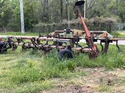 chisel plow