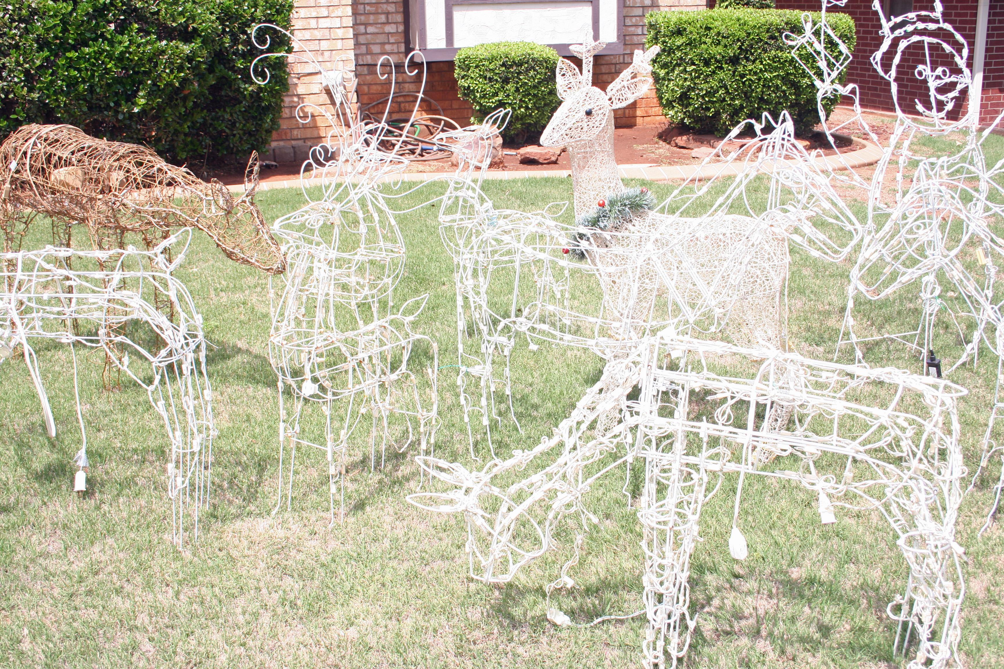 Holiday Lawn Decor 1