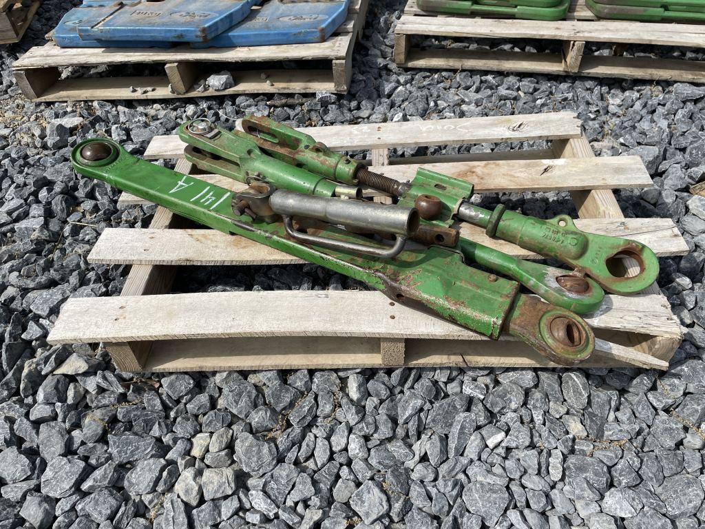 John Deere 3pt arms