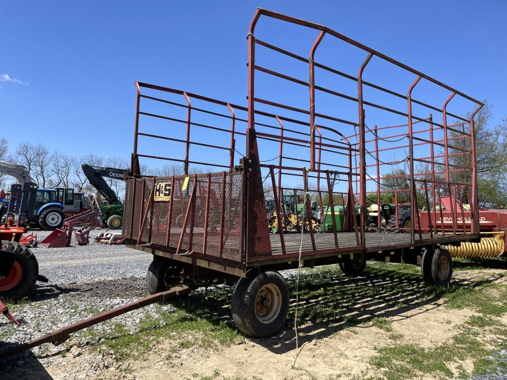 H&S 18' Hay Wagon