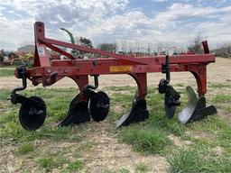 International 440 Plow