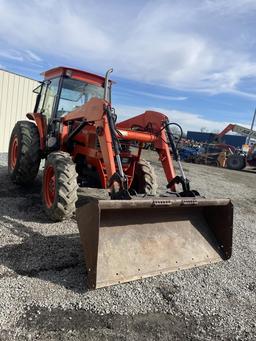 Kubota M8200 Loader Tractor