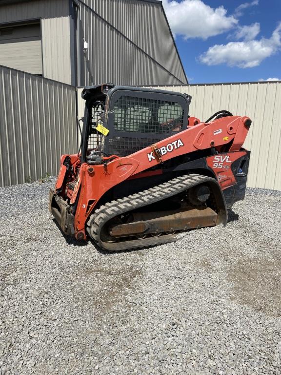 Kubota SVL95-2S Track Skid Loader