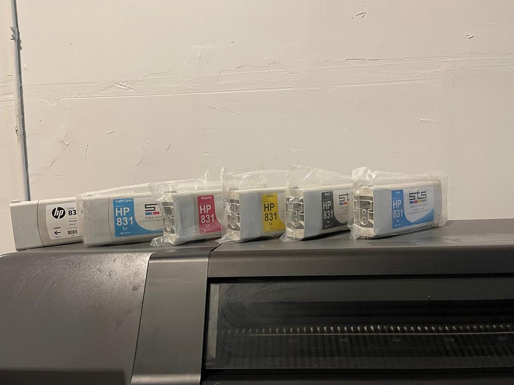 HP Latex 360 - Has new set of ink, full new set of printhead - in (Dallas, TX)