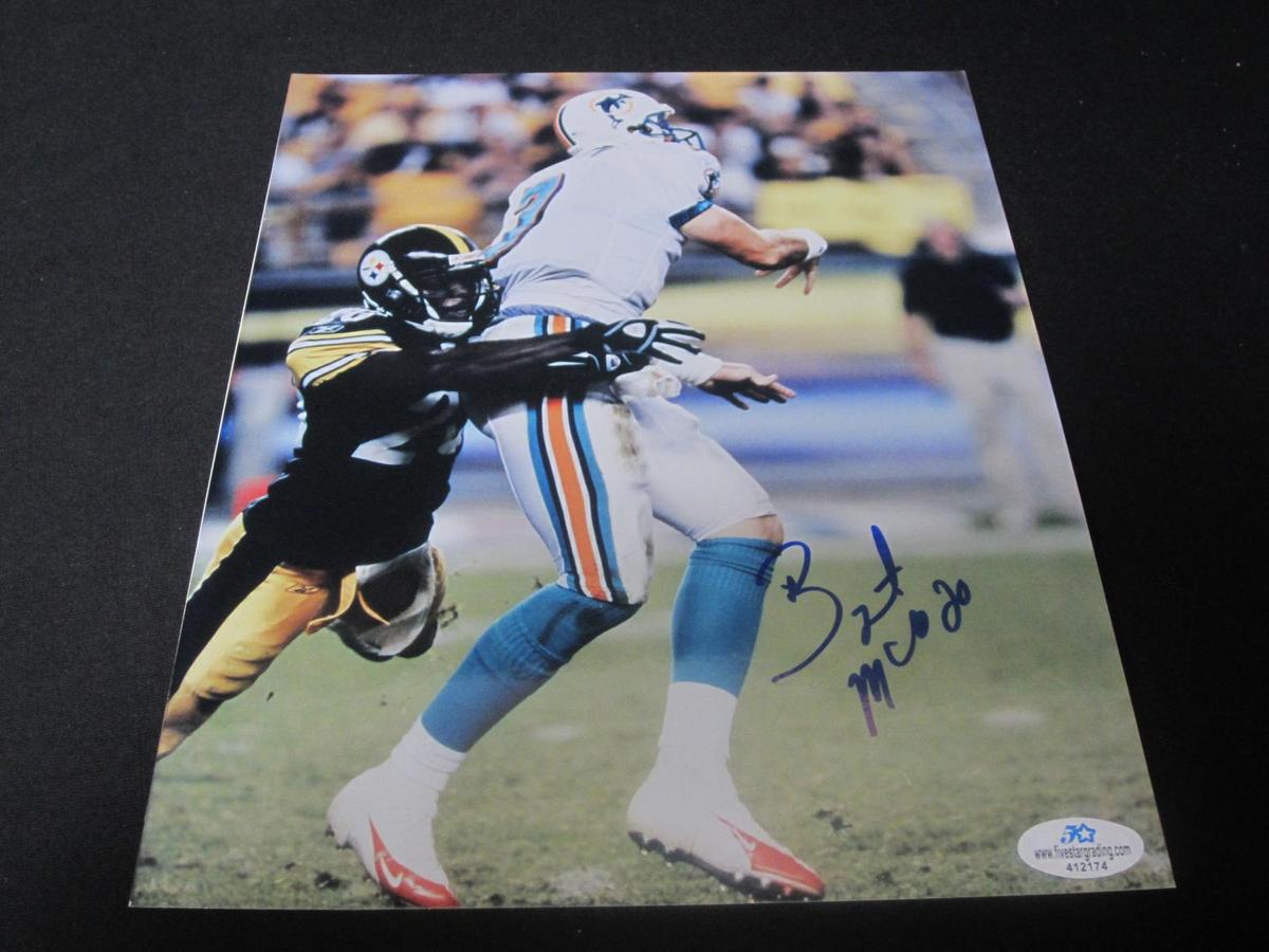 BRYANT MCFADDEN SIGNED 8X10 PHOTO COA