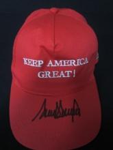 Donald Trump Signed Hat EUA COA